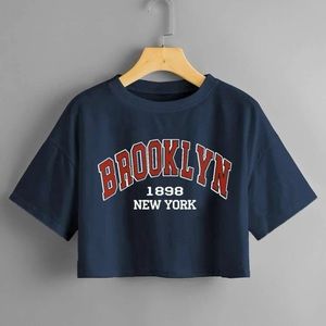 Graphic drop shoulder crop tee